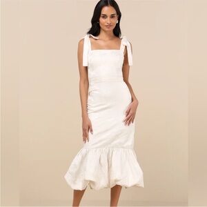 NWT LULUS Silvia Ivory Floral Jacquard Trumpet Midi Dress Elegant M